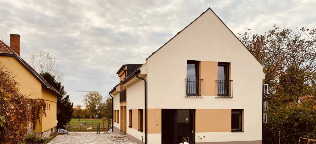 Eladó Ikerház, Balatonszárszó, 88nm, 116765000 Ft