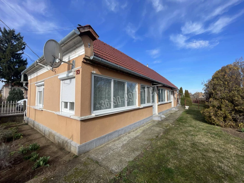 For sale house, Mocsa