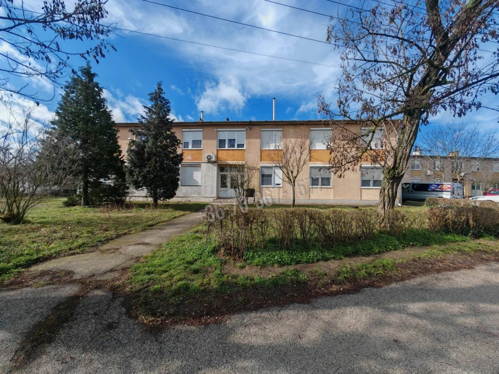 For sale panel flat, Tatabánya
