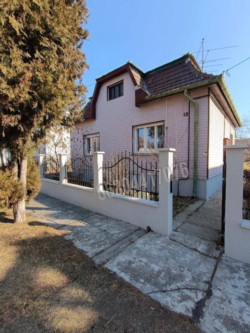 For sale house, Nyergesújfalu