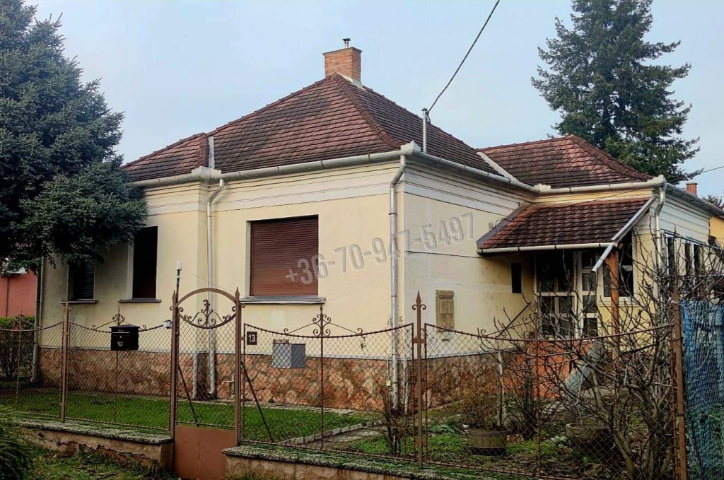 For sale house, Tata