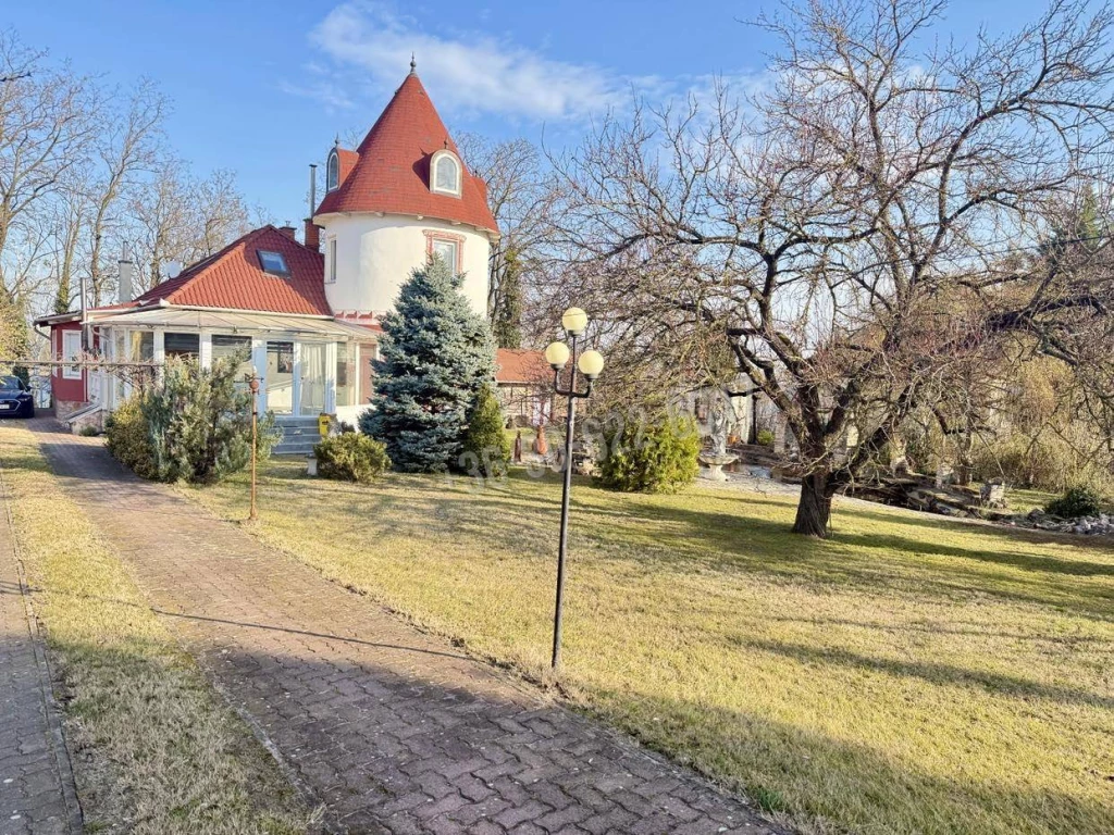 For sale house, Komárom