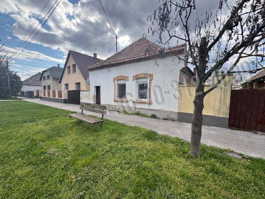 For sale house, Kecskéd
