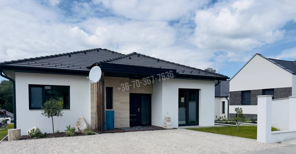 For sale house, Tata
