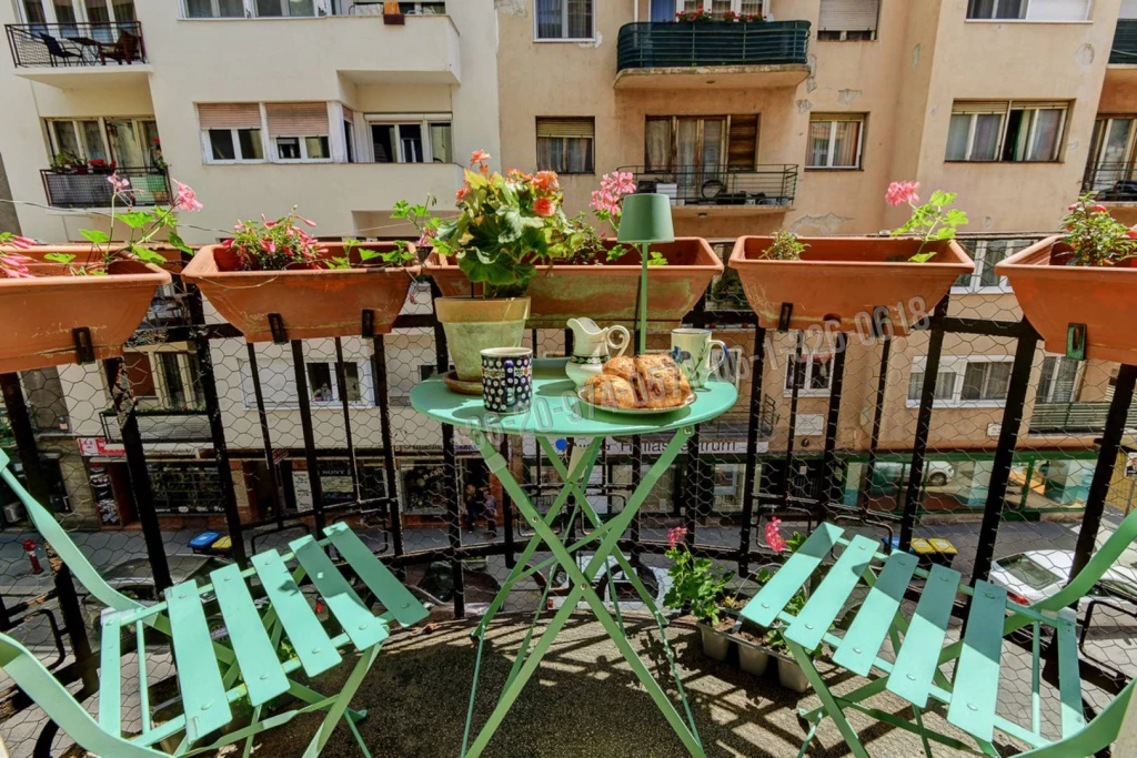 For sale brick flat, Budapest I. kerület, Víziváros I. ker., Fő utca