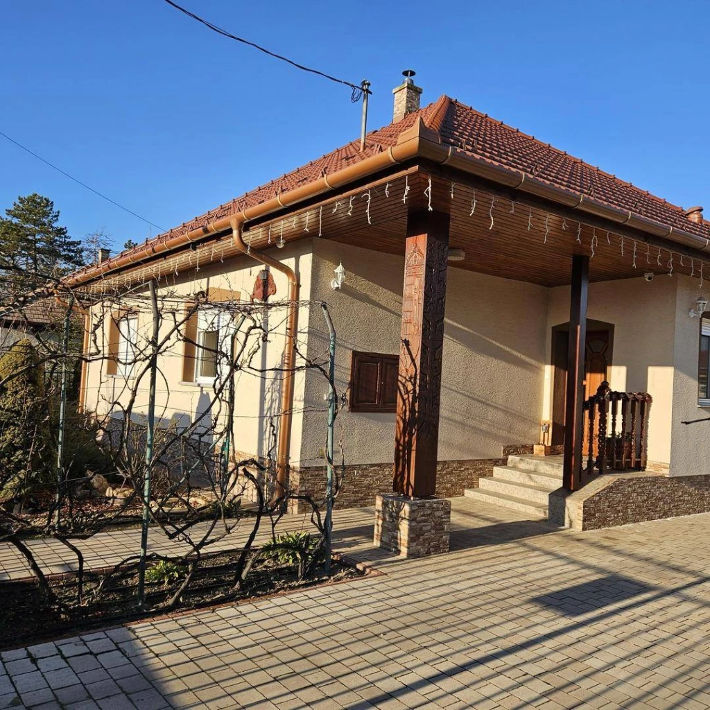 Eladó Családi ház, Nagykáta, 240nm, 189000000 Ft