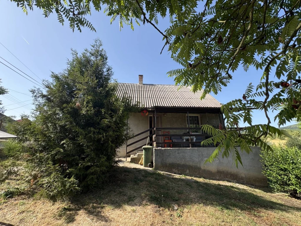 For sale house, Herencsény