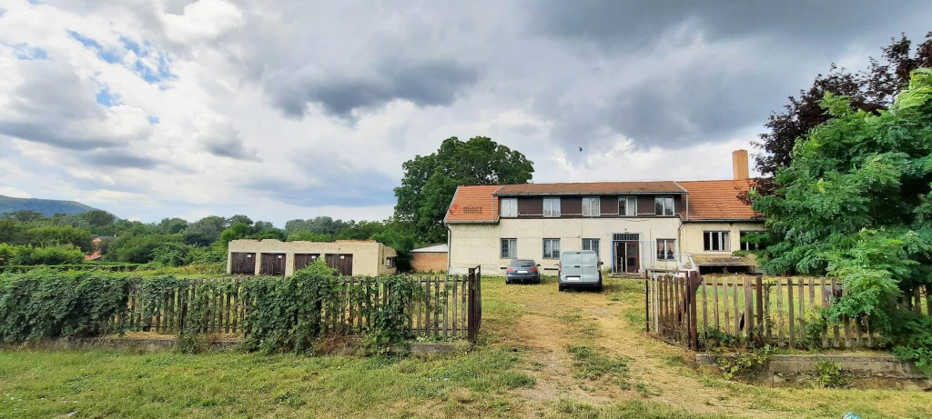 Eladó Családi ház, Szob, 220nm, 69900000 Ft