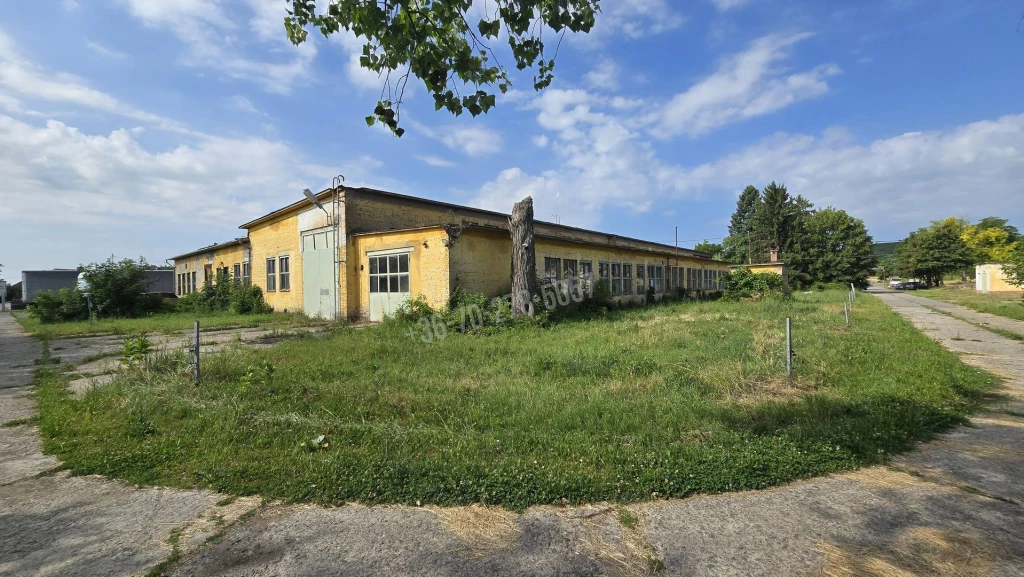 For sale factory building, Várdomb