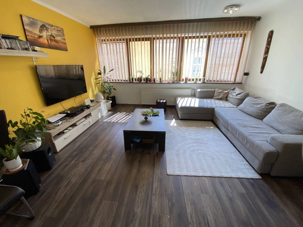 Eladó Téglalakás, Sopron, Belváros, 72nm, 60900000 Ft