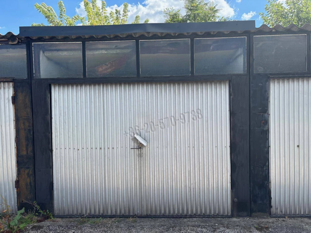 Eladó Garázs, Tata, 16nm, 8500000 Ft