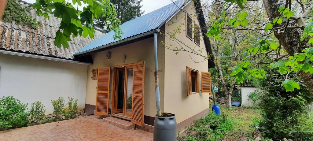 Eladó Üdülő, nyaraló, Nagymaros,  Nincs megadva, 44nm, 28000000 Ft