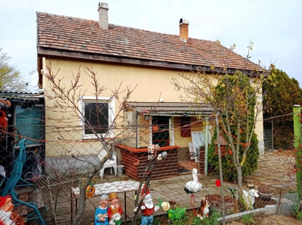 Eladó Családi ház, Vácrátót, 130nm, 54990000 Ft