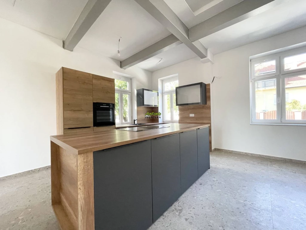 c3-1-name c2-4-name, Sopron, Alsólőverek