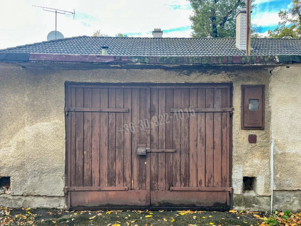 c3-1-name c2-74-name, Tatabánya