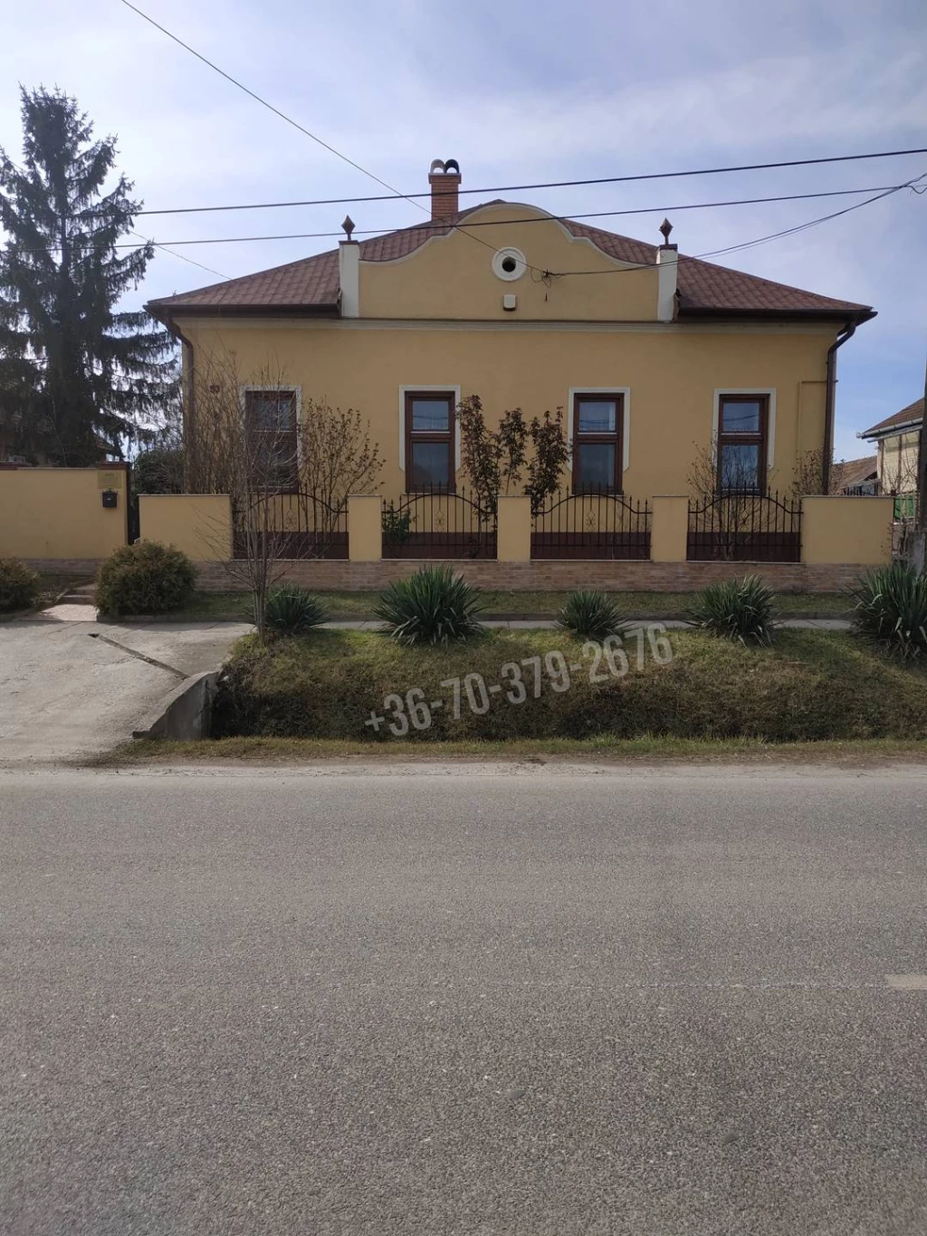 Eladó Kúria, Tóalmás, 153nm, 99000000 Ft