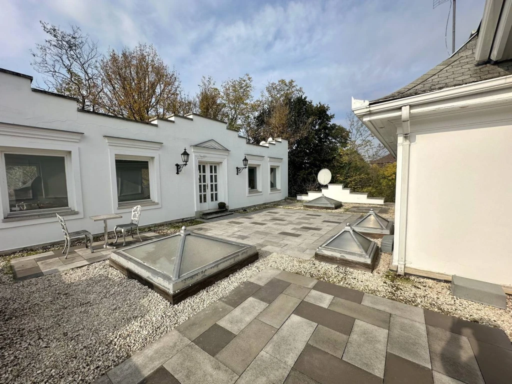 Eladó Családi ház, Sződliget, 400nm, 180000000 Ft