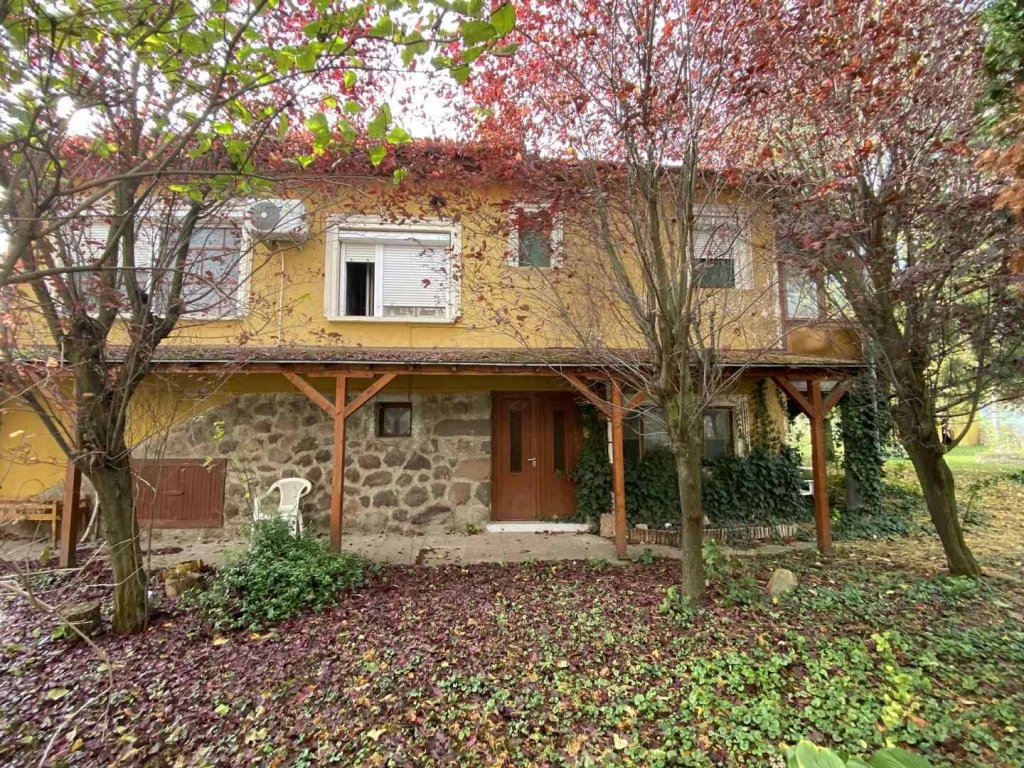 Eladó Családi ház, Szokolya,  Nincs megadva, 240nm, 98000000 Ft