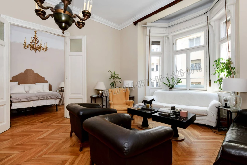 For sale brick flat, Budapest I. kerület, Víziváros I. ker., Fő utca