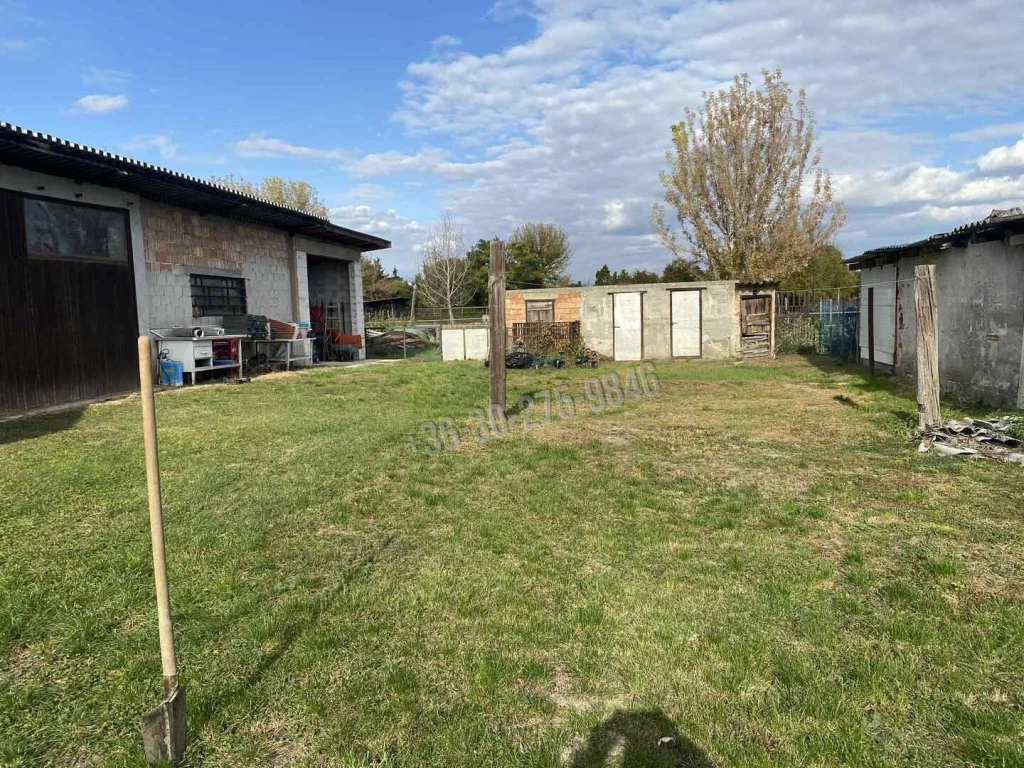 Kiadó Raktár, Zsámbék, Belváros, Etyeki utca, 105nm, 250000 Ft