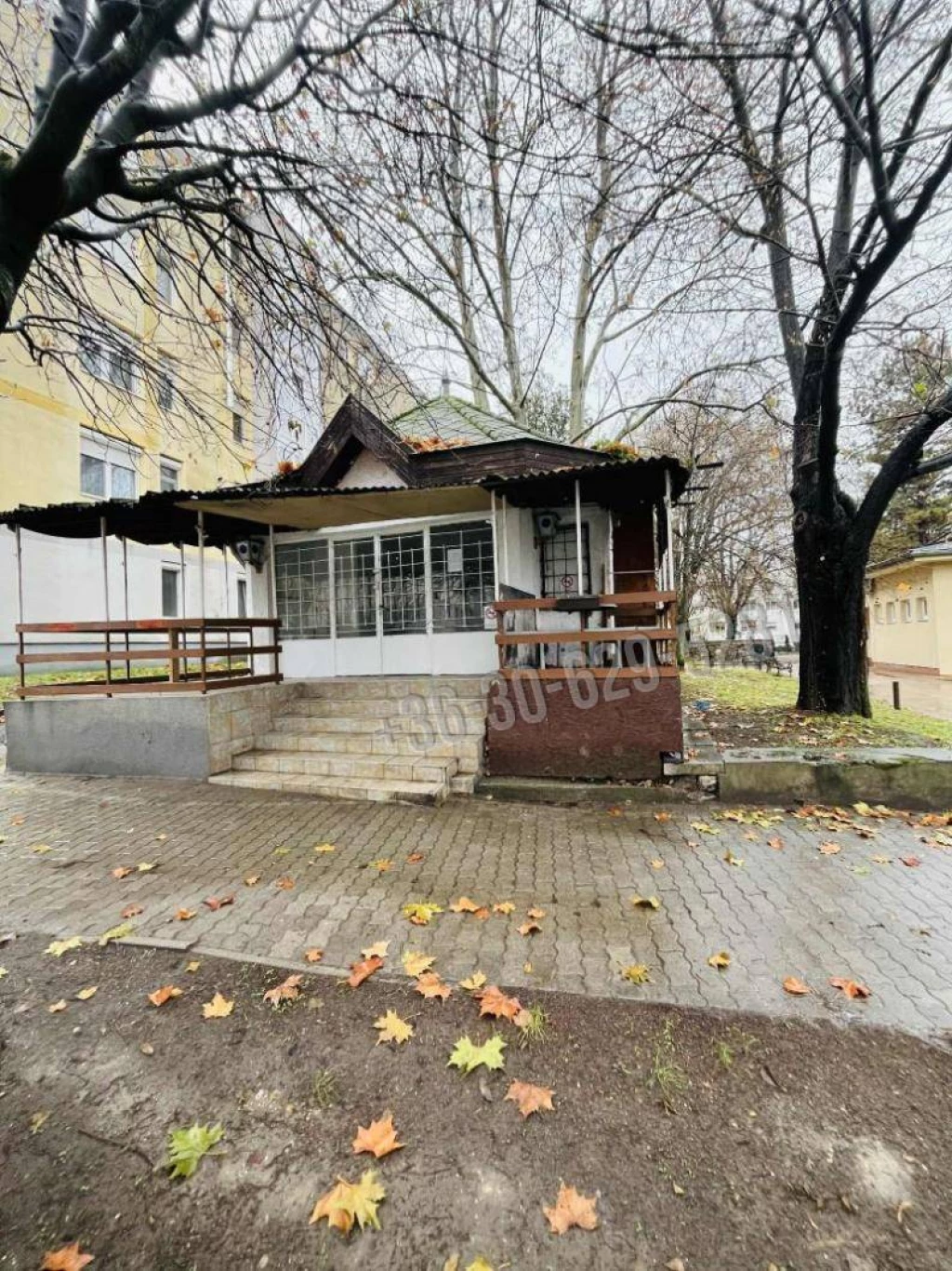 For sale store, Komárom