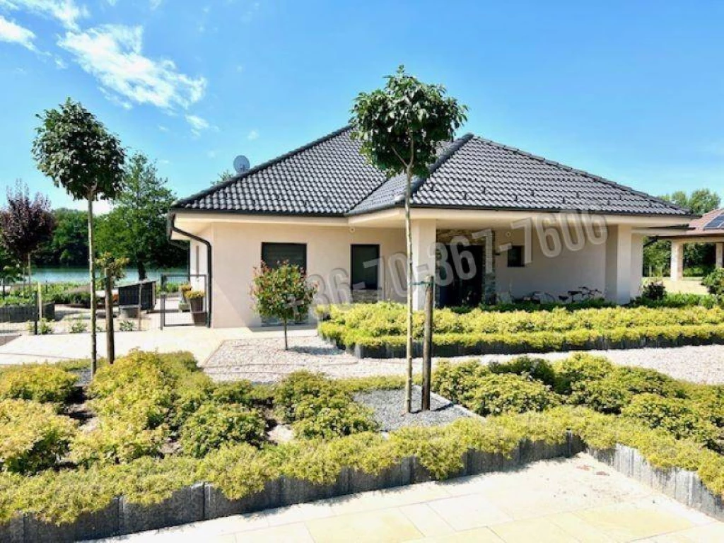 For sale house, Környe