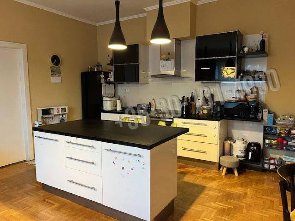 c3-1-name c2-19-name, Komárom