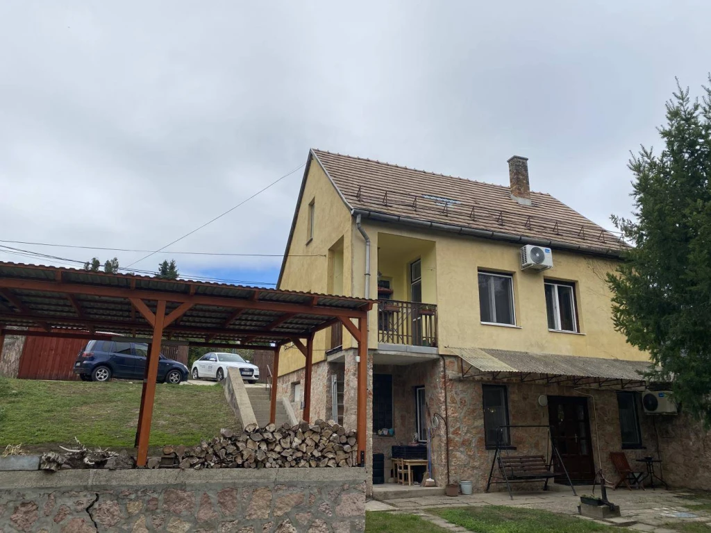 Eladó Családi ház, Tata, 140nm, 69990000 Ft