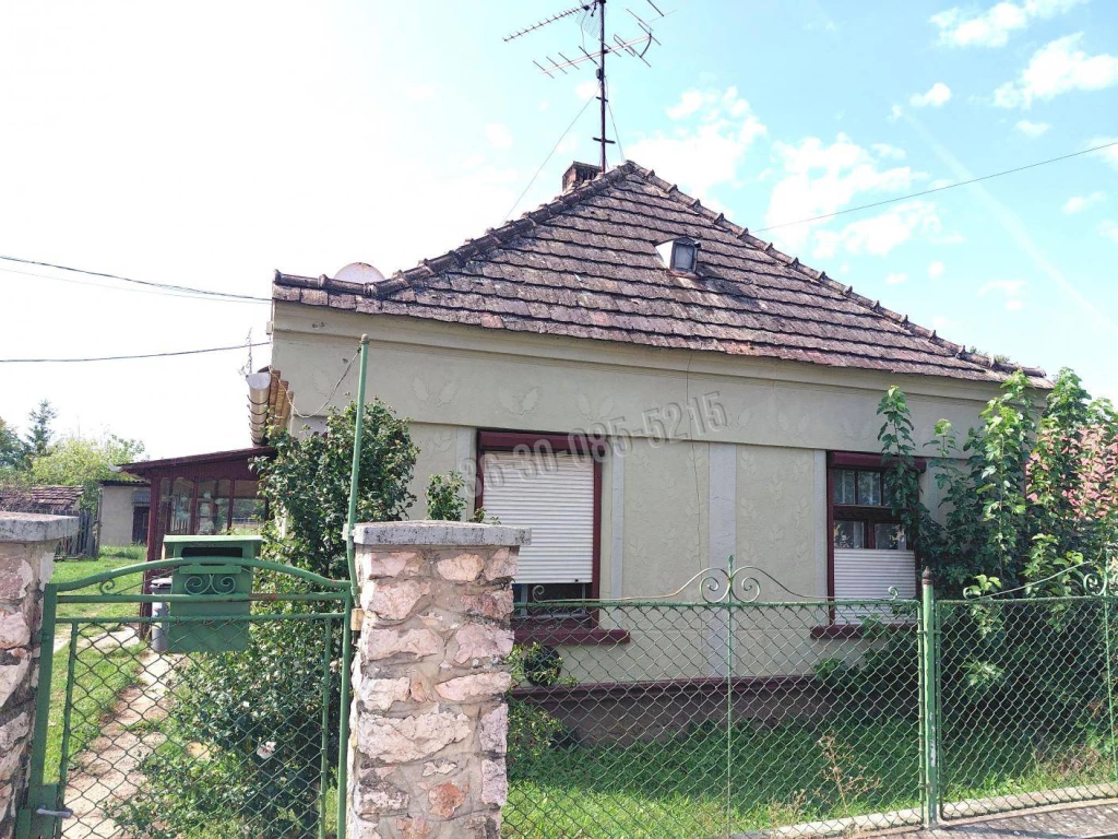 For sale house, Réde