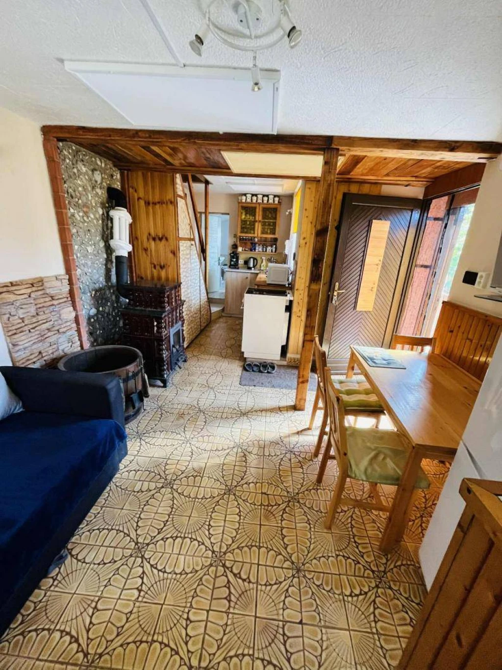 c3-1-name c2-63-name, Tatabánya