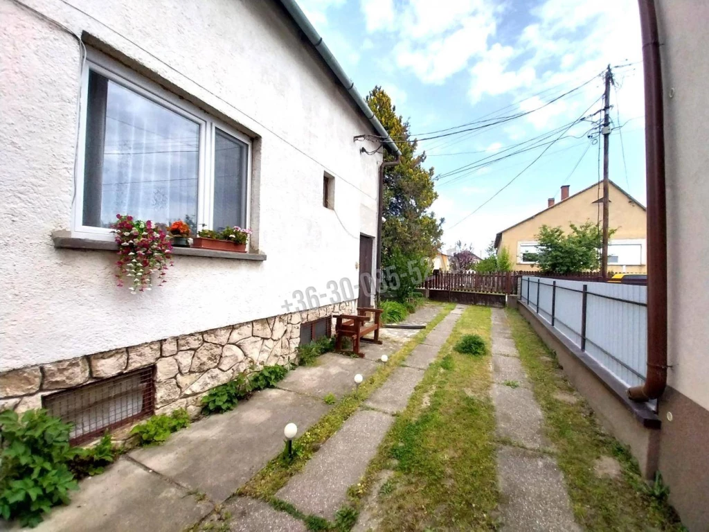 For sale house, Kisbér