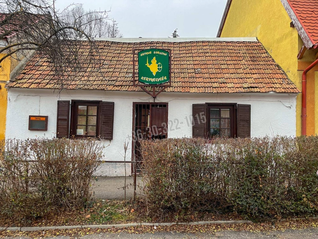 For sale store, Tata