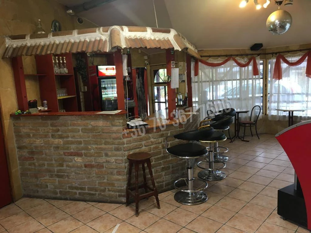 Eladó Üzlet, Tatabánya, 58nm, 19900000 Ft