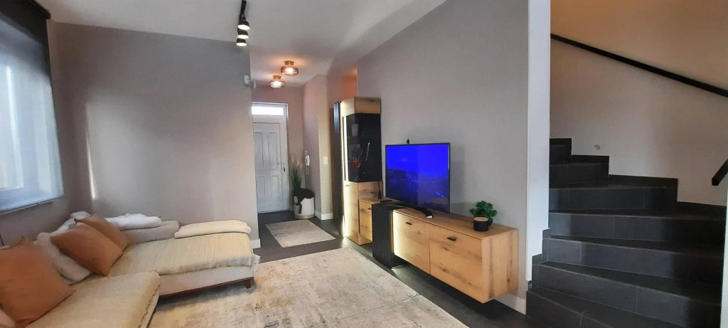 Eladó Ikerház, Sződliget, 120nm, 179000000 Ft