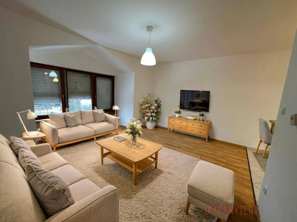 For sale brick flat, Vác, Kisvác