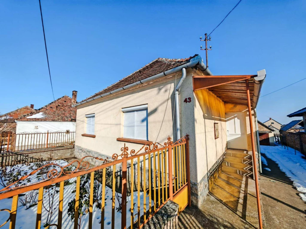 Eladó Családi ház, Kocs, 123nm, 55000000 Ft