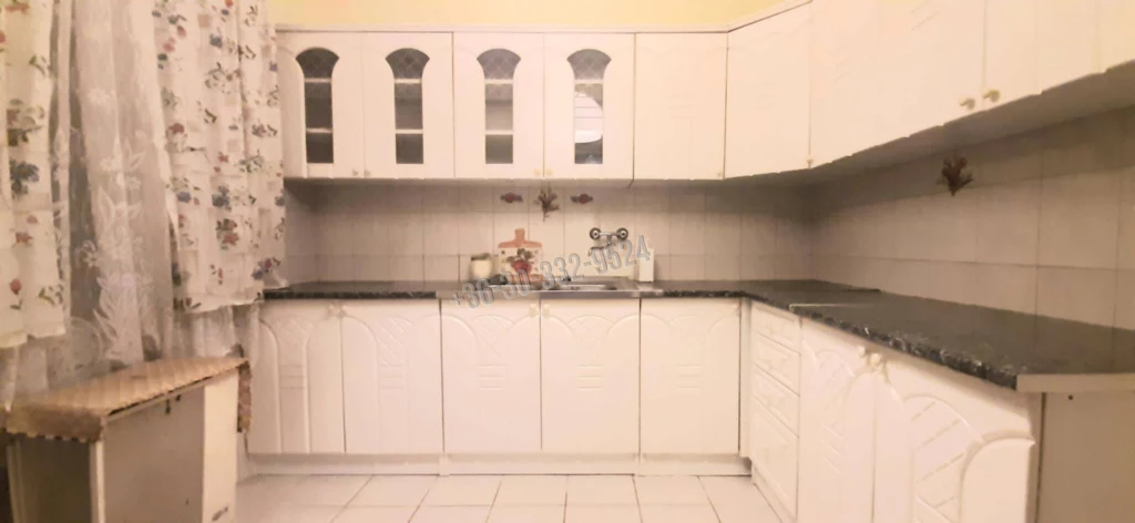 Eladó Téglalakás, Vác, Belváros, Dr. Csányi László körút, 42nm, 43000000 Ft