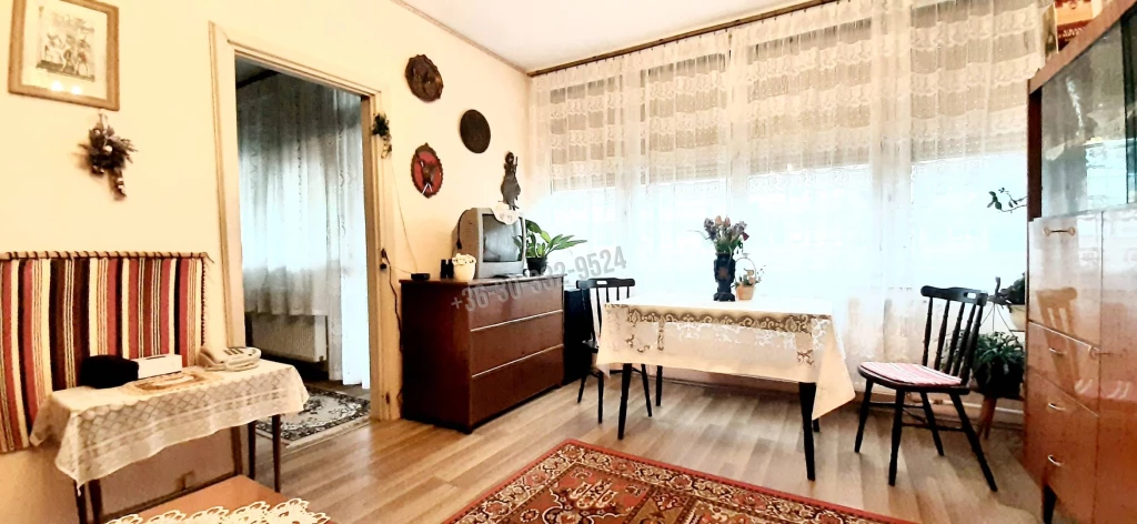 Eladó Panellakás, Vác, Kisvác, 52nm, 58000000 Ft