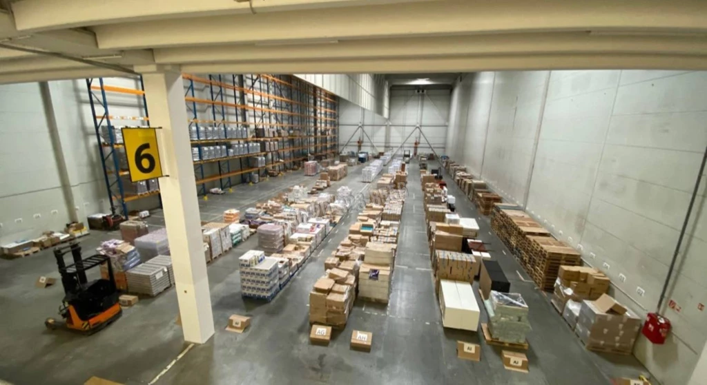 Kiadó Raktár, Biatorbágy, Vendel park, 1950nm, 3678480 Ft