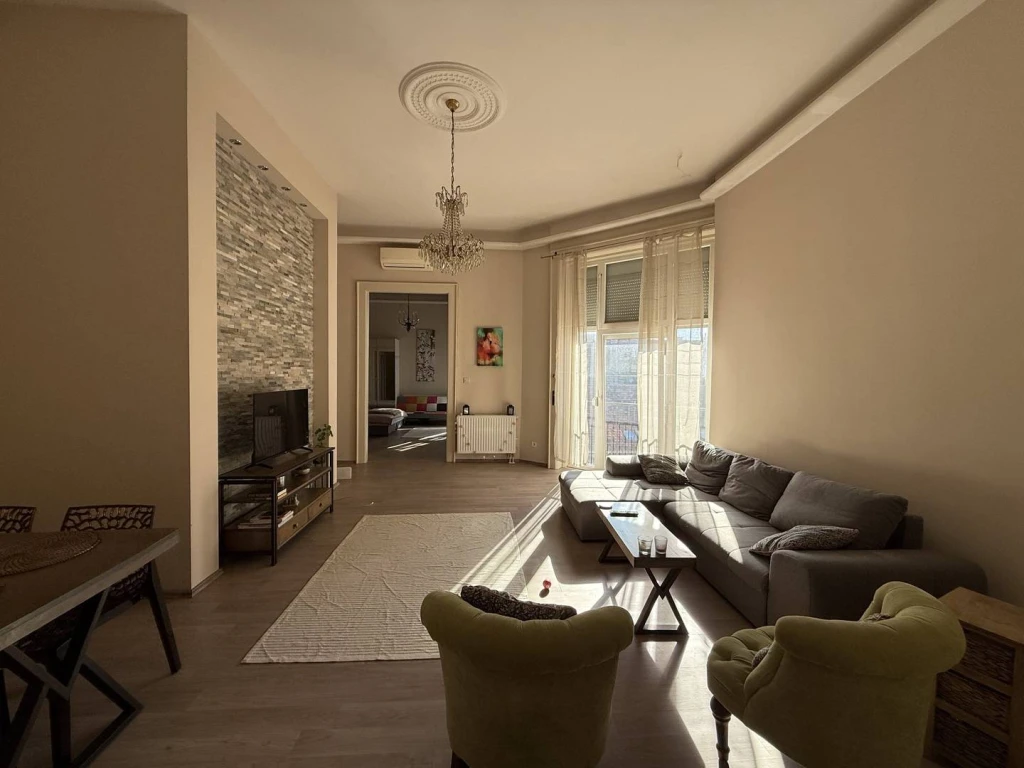 Kiadó Téglalakás, Budapest VI. kerület, Külső-Terézváros–Diplomatanegyed, 120nm, 560000 Ft