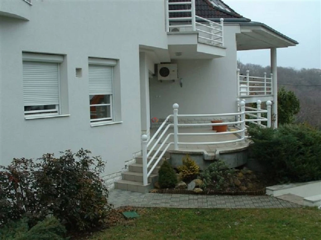 For rent semi-detached house, Budapest XII. kerület, Széchenyi-hegy, Fodor lejtő