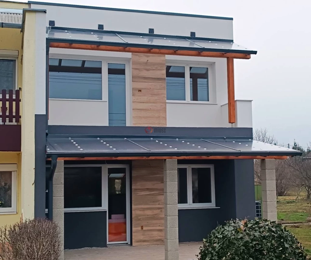 Eladó Ikerház, Nagyoroszi, Kertész utca, 90nm, 69000000 Ft