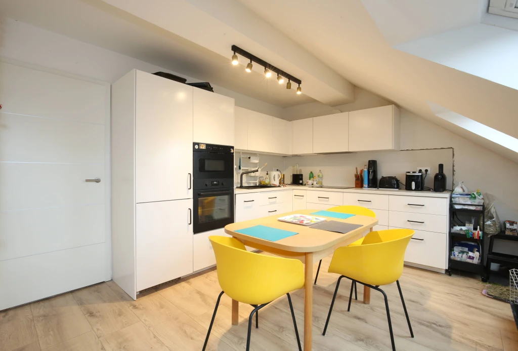 Eladó Téglalakás, Dunakeszi, Barátság úti lakótelep, 78nm, 80000000 Ft