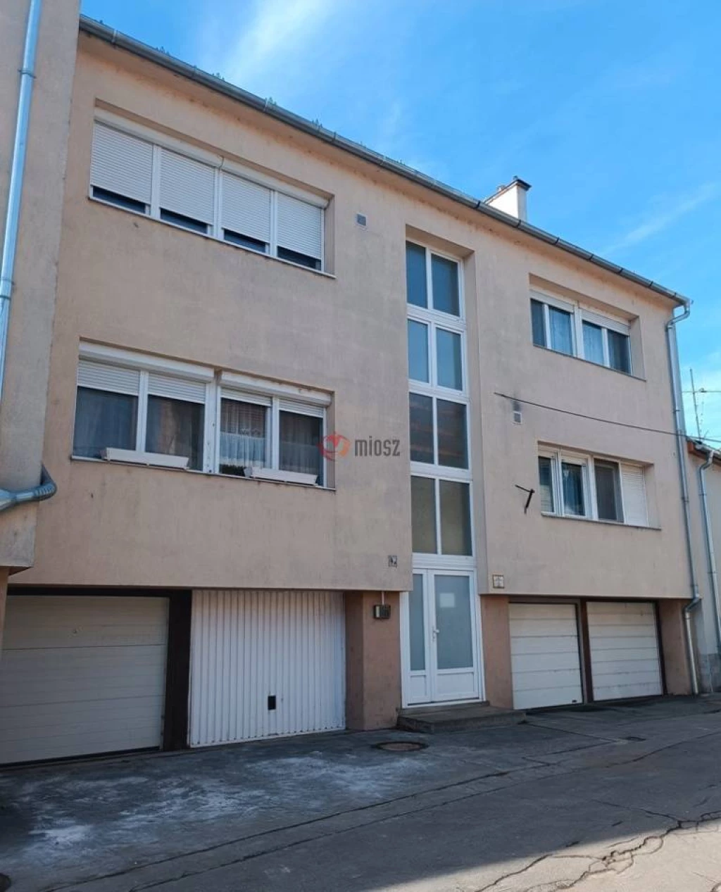 Eladó Téglalakás, Vác, Belváros, Cházár András utca, 105nm, 109900000 Ft