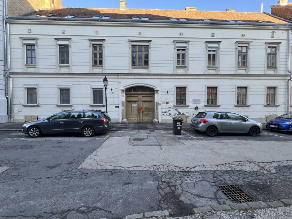 Eladó Téglalakás, Székesfehérvár, Belváros, Táncsics Mihály utca, 137nm, 129900000 Ft