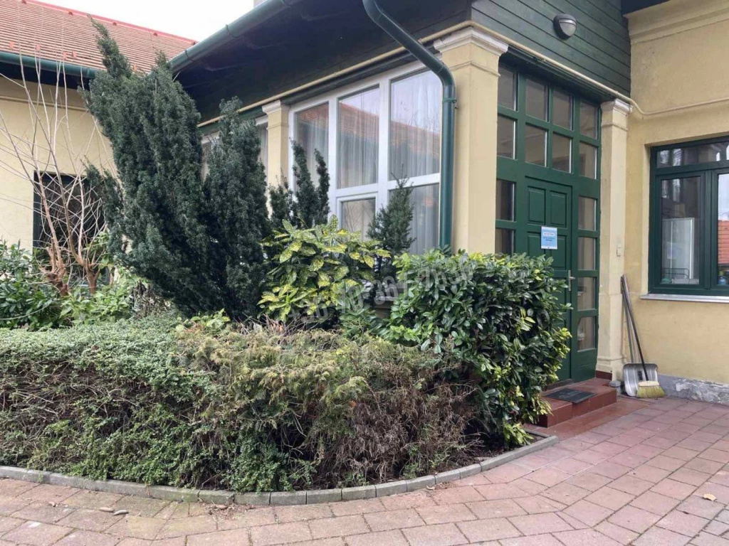 For sale house, Tata