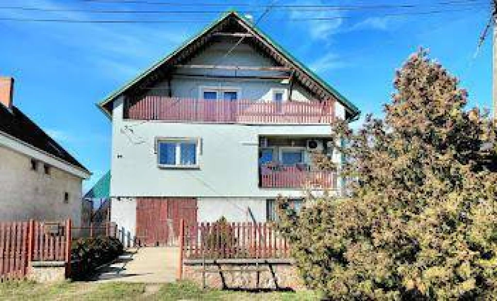 Eladó Családi ház, Dad, 139nm, 63000000 Ft