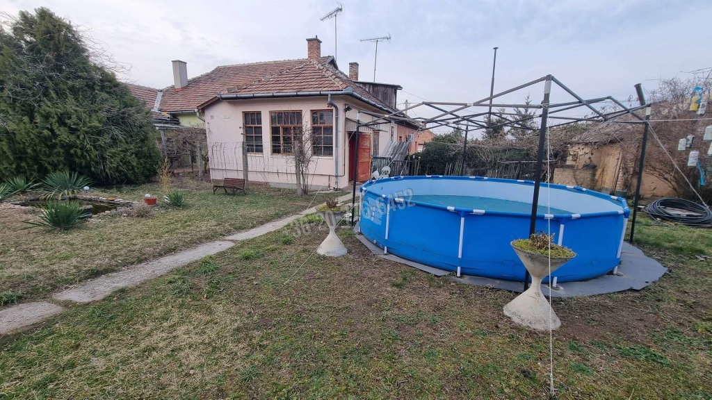 Eladó Ikerház, Tokodaltáró, 58nm, 39000000 Ft