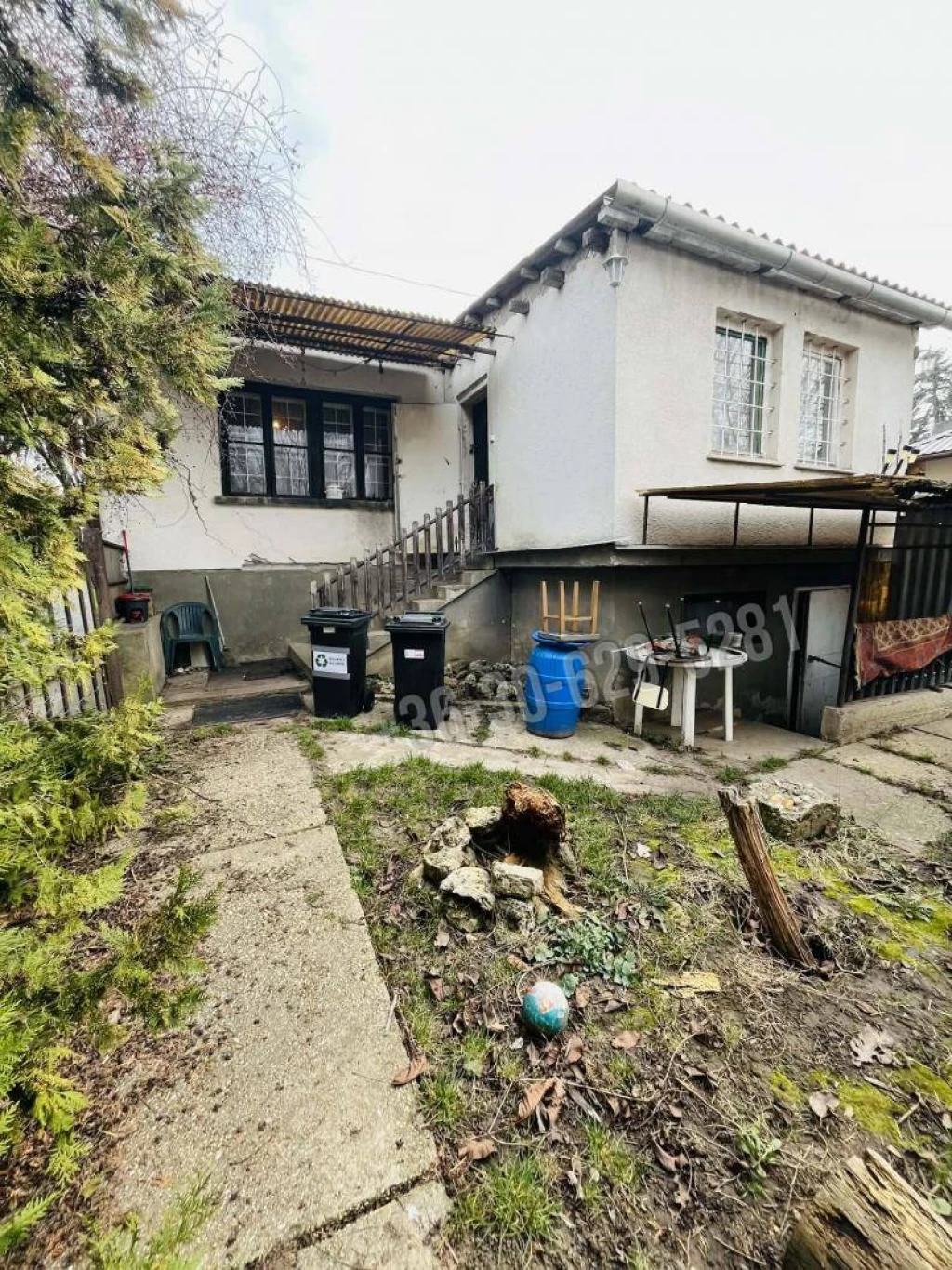 For sale house, Tata