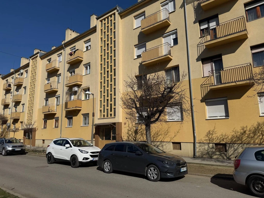 Eladó Téglalakás, Nyíregyháza, Érkert, Árpád utca, 38nm, 36900000 Ft